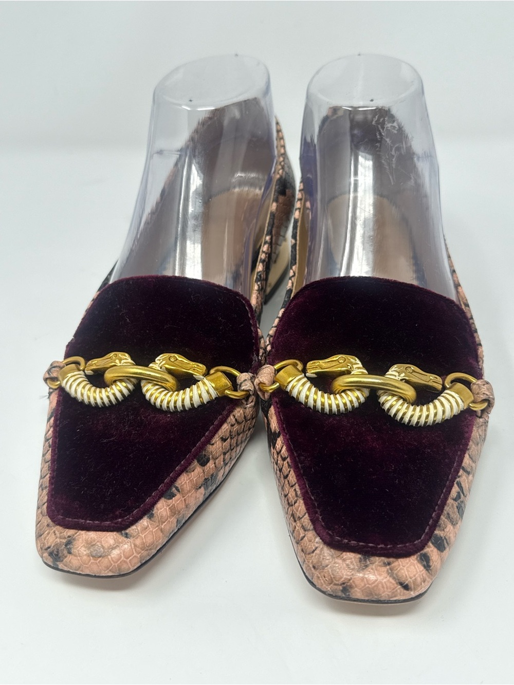 Tory Burch Burgundy Velvet Loafer with Snake-Print Trim and Gold Chain. Size 7. - Picture 8 of 14